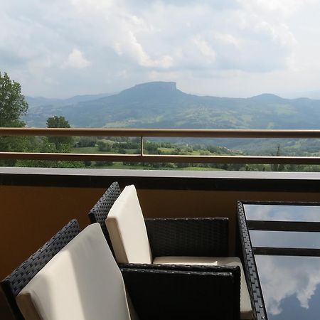 Monteduro La Baita D'Oro Ristorante Residence מראה חיצוני תמונה