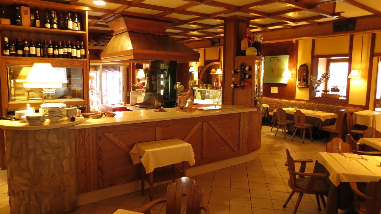 Monteduro La Baita D'Oro Ristorante Residence מראה חיצוני תמונה