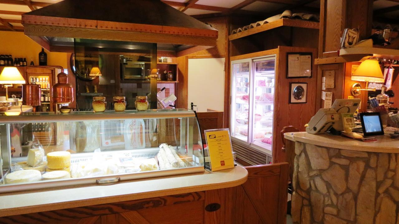 Monteduro La Baita D'Oro Ristorante Residence מראה חיצוני תמונה