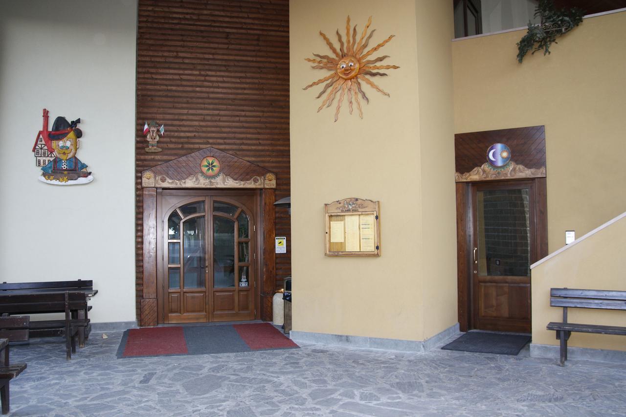 Monteduro La Baita D'Oro Ristorante Residence מראה חיצוני תמונה