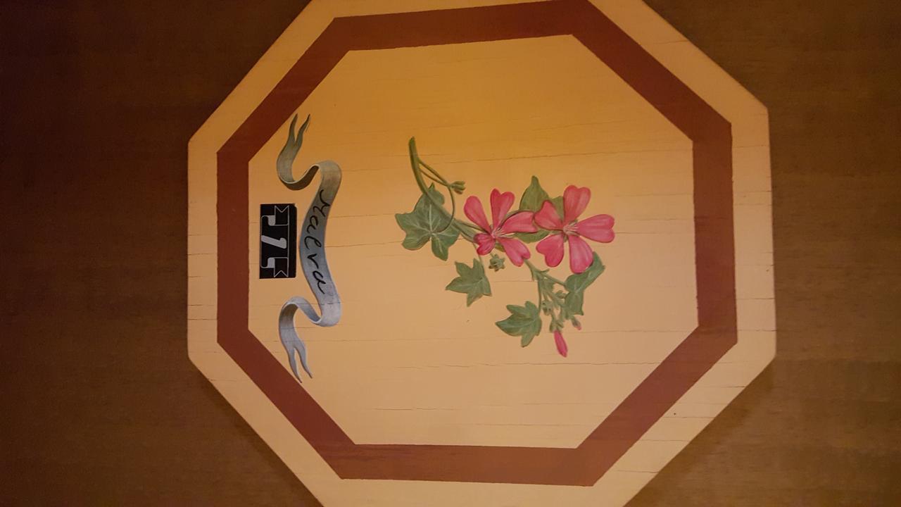 Monteduro La Baita D'Oro Ristorante Residence מראה חיצוני תמונה